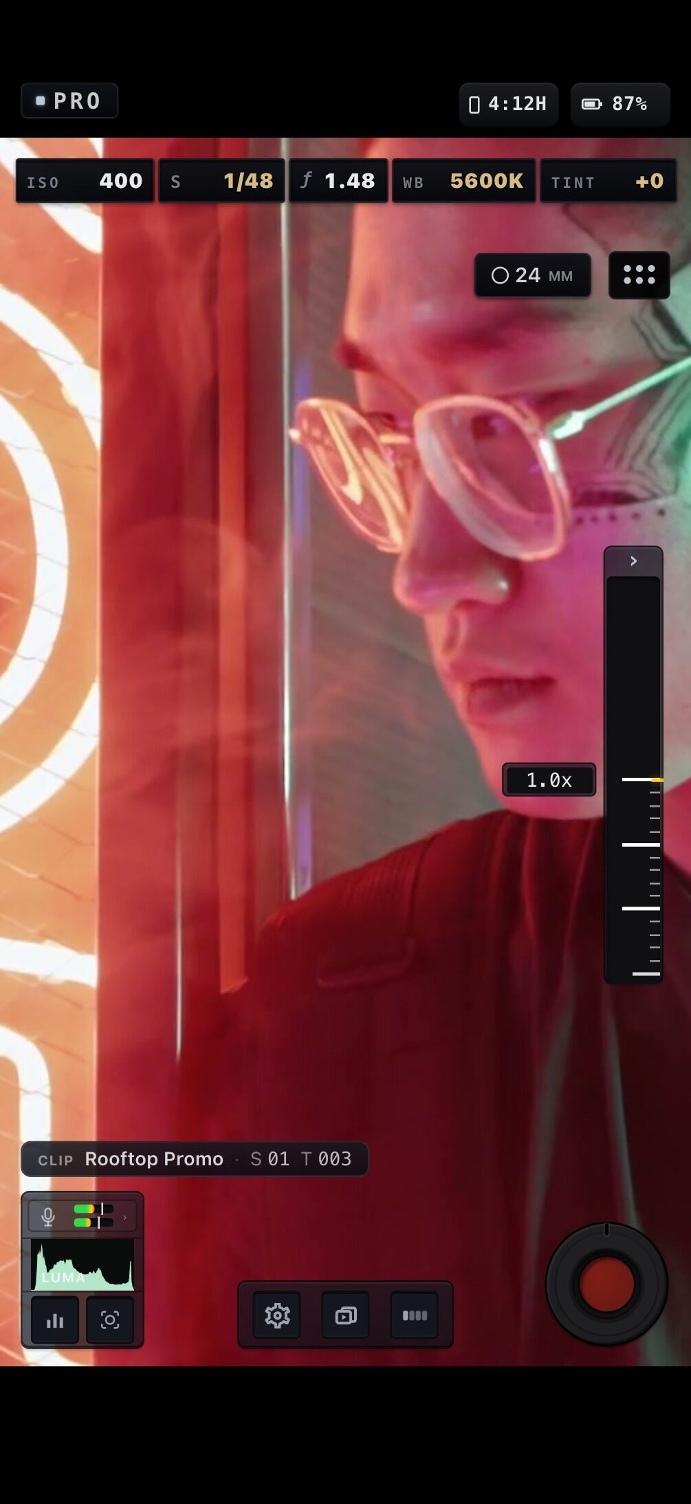 iPhone portrait: status, scene and telemetry above the preview; tools and Record below it.
